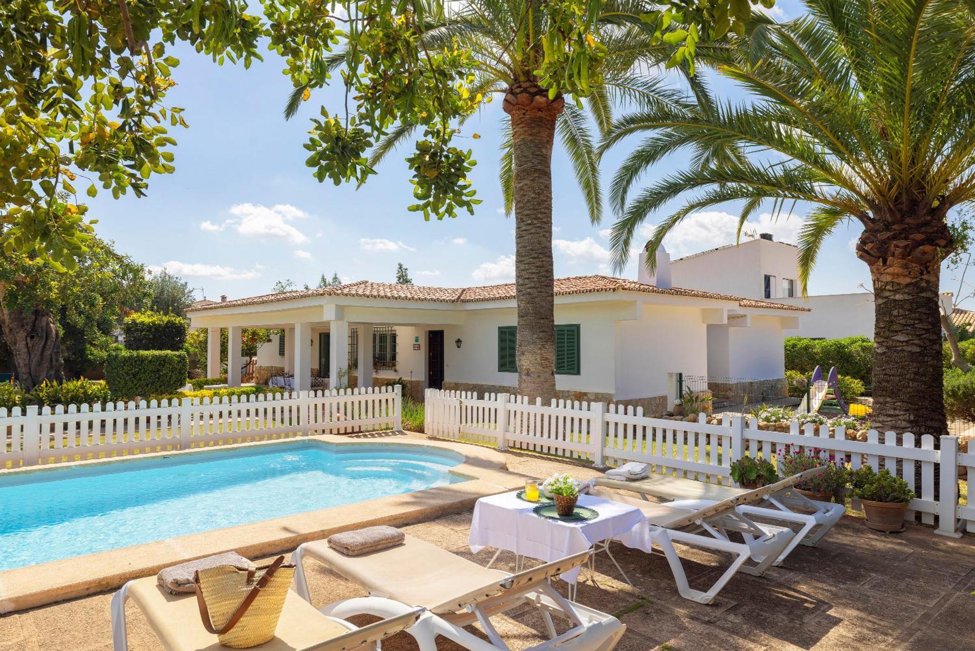 Ideal House For Two Families With Pool And Barbecue Palmanyola Exterior photo