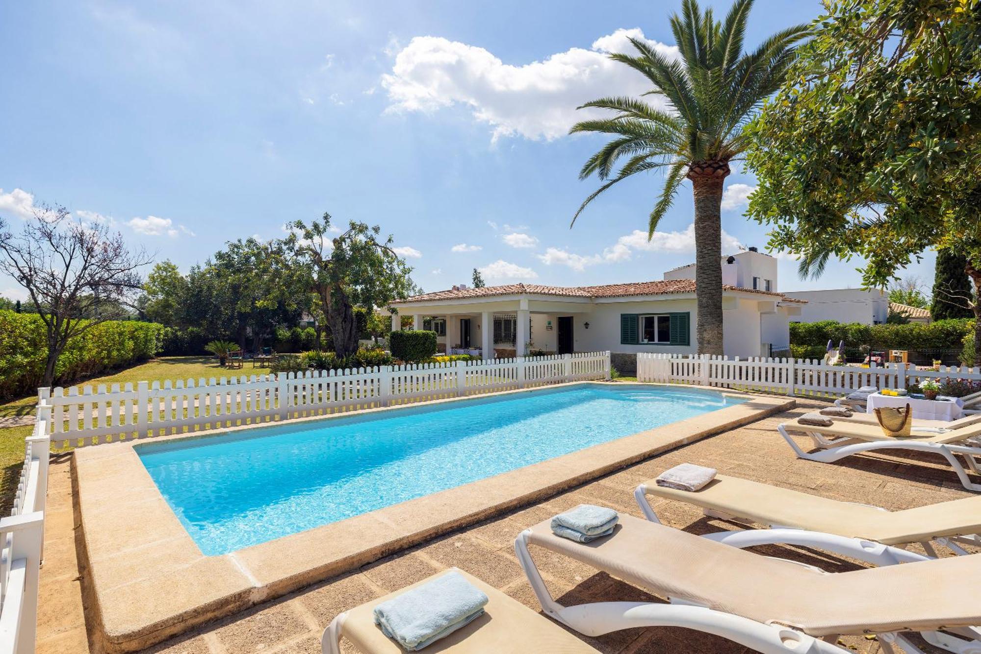 Ideal House For Two Families With Pool And Barbecue Palmanyola Exterior photo