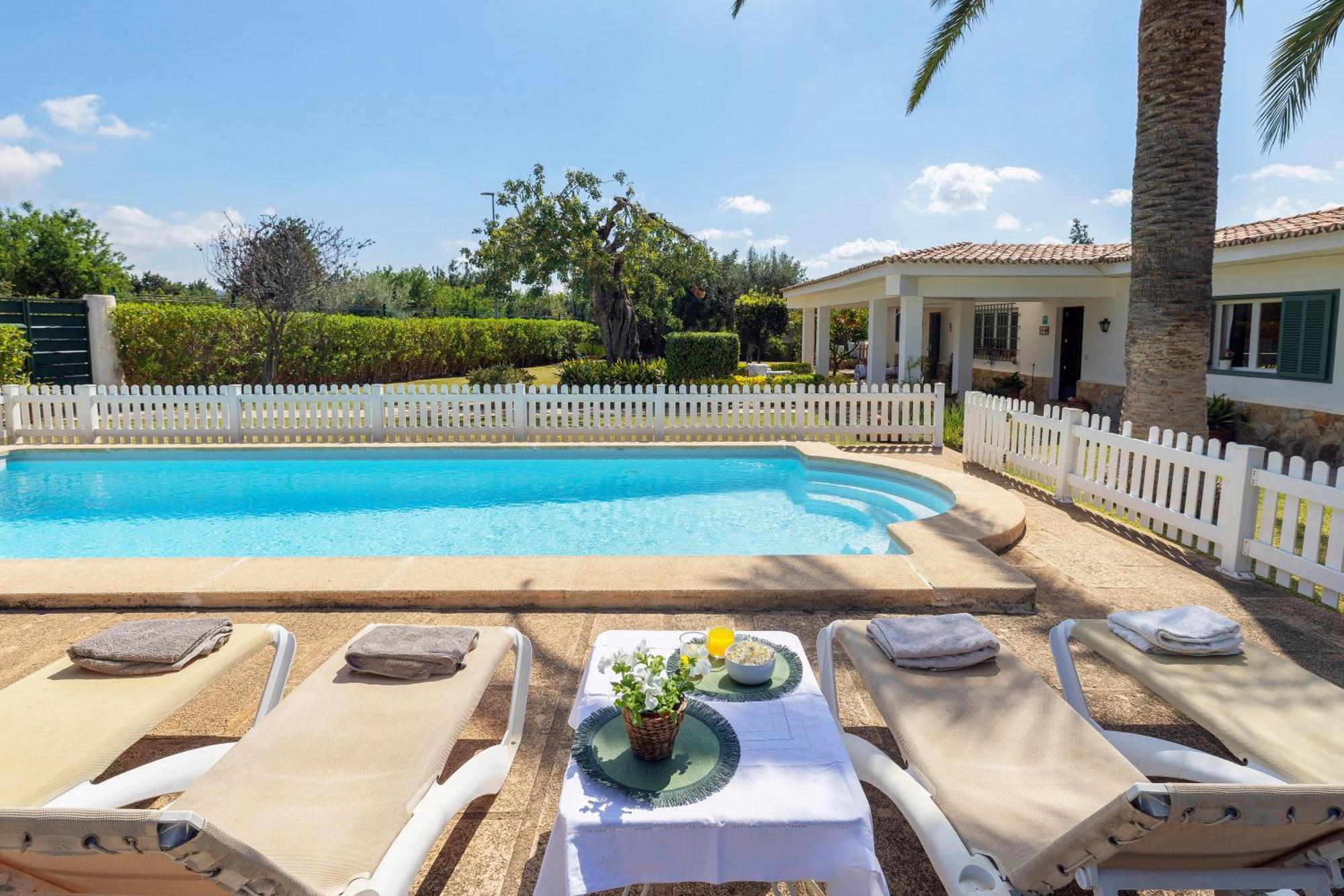 Ideal House For Two Families With Pool And Barbecue Palmanyola Exterior photo